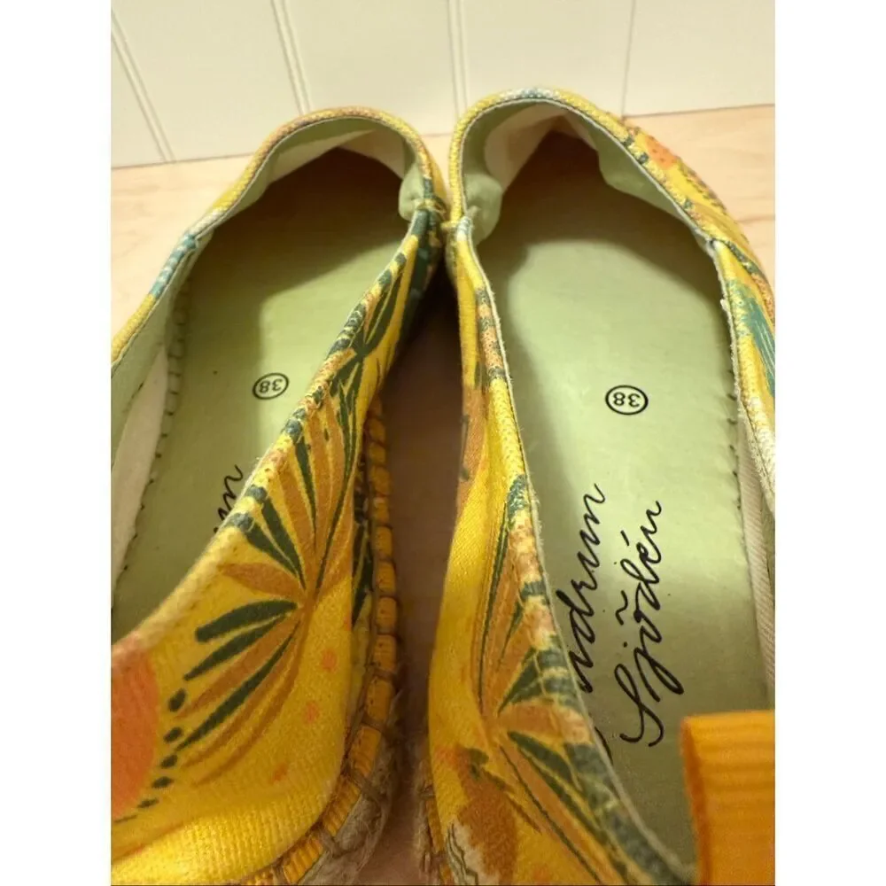 Gudrun Sjoden Yellow Floral Canvas Flats Women Slip-On Espadrilles size 38 (7.5)